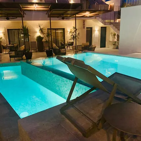 Ynaira Hotel&spa 4*