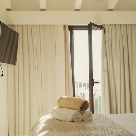 Hotel Ynaira & Ariany
