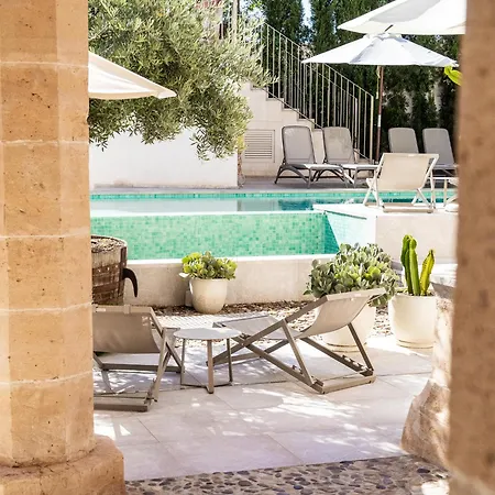 Ynaira Hotel&spa 4*